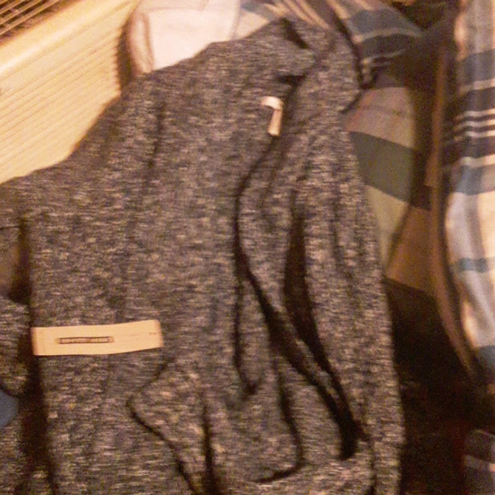 Dkny sweater